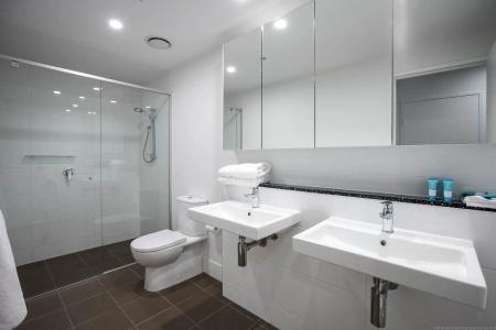 Synergy Broadbeach - Official - 7