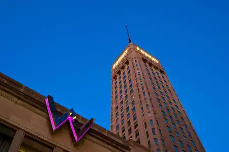 W - The Foshay - 40