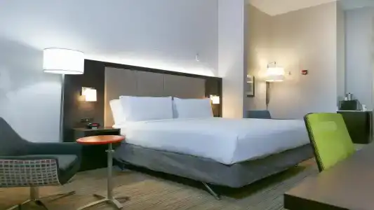 Holiday Inn Express St. Petersburg North / i-275, An Ihg - 4