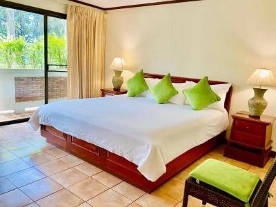 Surin Bay Inn - 39