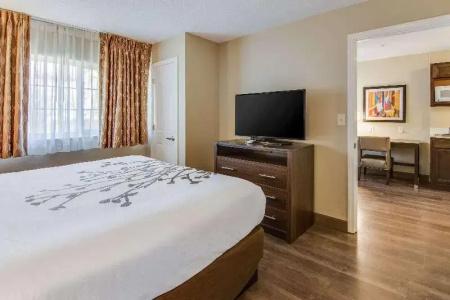 Hawthorn Suites by Wyndham Fort Benning - 26