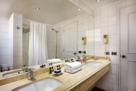 Park Plaza Bonaparte Boutique - 57