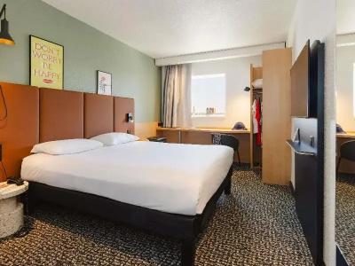 ibis Rennes Centre Gare Sud - 70