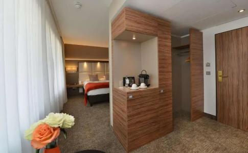 Best Western Plus Delta Park - 73