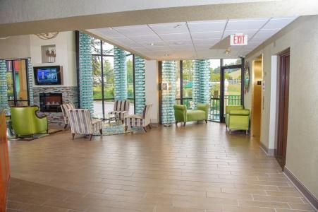 Pigeon River Inn - 23