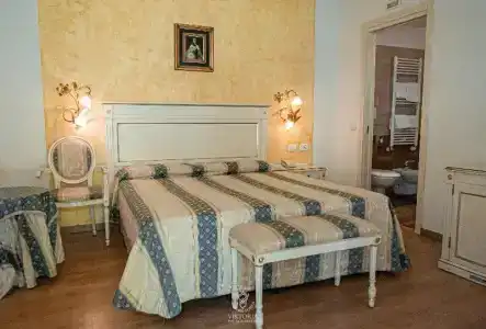 Viktoria Palace - 64