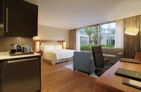 Hilton Bangalore Embassy GolfLinks - 75