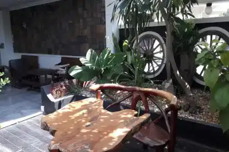 Garden Paradise - 18