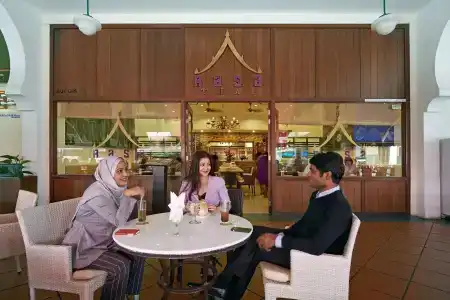 Royale Chulan The Curve - 21
