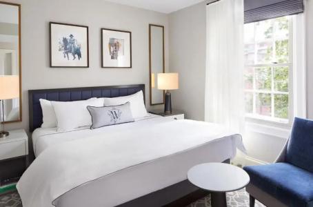 The Whitney Boston - 50