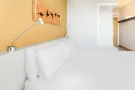 B&B Barcelona Viladecans - 58