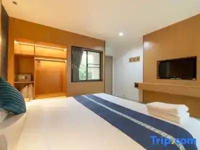 Selina Place - 114