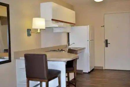 Extended Stay America Suites - - Airport - 17