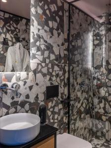 3 Pines Design Living - 83