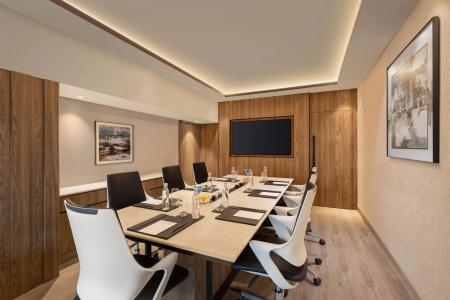 Radisson Mumbai Goregaon - 12