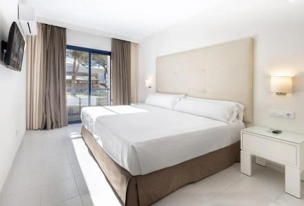 Sol Sancti Petri Aparthotel - 3