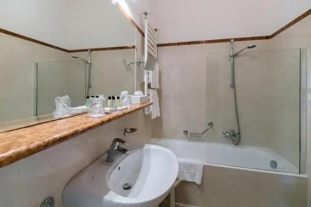 Continental Wellness & Spa - 103