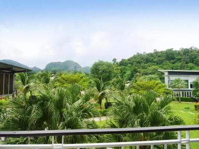 Gypsy Sea View Resort - 42