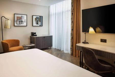 DoubleTree by Hilton London Victoria - 12