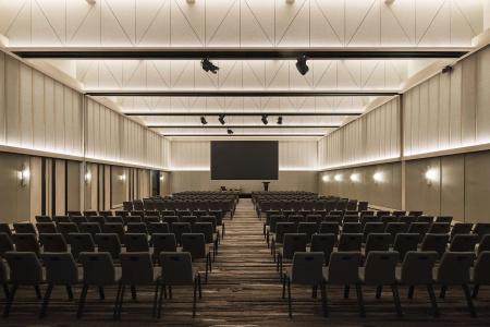 Rydges - 20