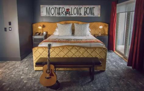 The Edgewater, a Noble House - 203