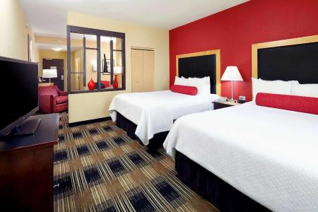 Cambria Miami Airport - Blue Lagoon - 38