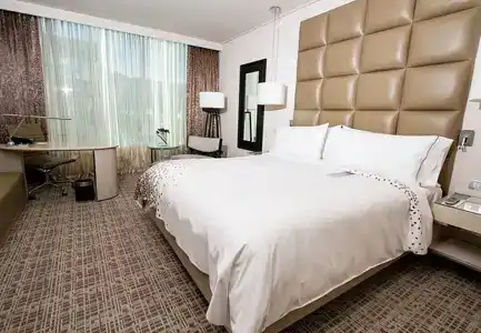 Renaissance by Marriott - 2