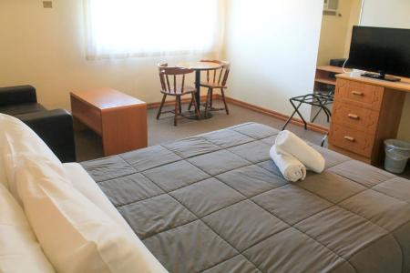 St Georges Motor Inn - 49