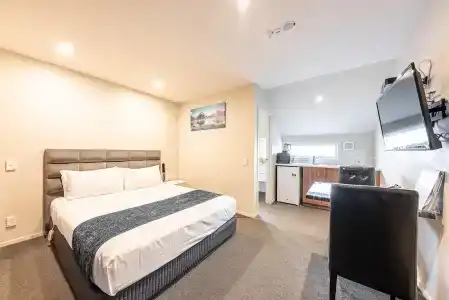 315 Riccarton - 117