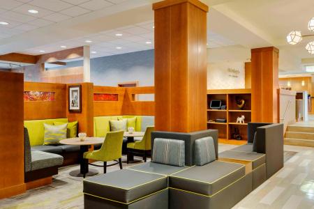 Courtyard by Marriott Boston Logan Airport - 23