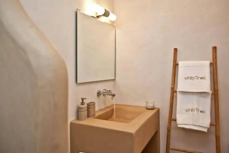 White Tinos Luxury Suites - 13