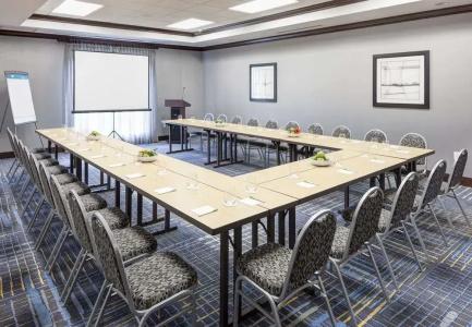 Courtyard by Marriott Dallas/Richardson - 17