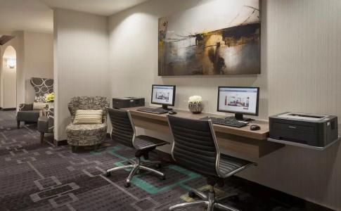 Residence Inn by Marriott Airport - 6