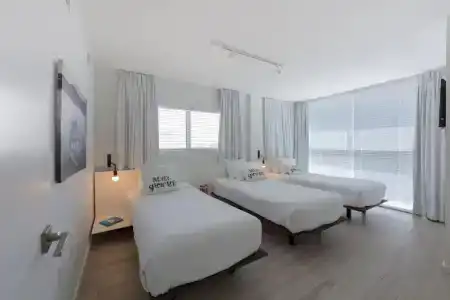Beach Haus Key Biscayne Contemporary - 98