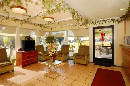 Imperial Inn - 1