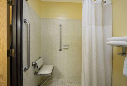 Quality Inn & Suites Airport - 9