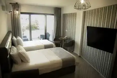 Jimmy's Suites - 1
