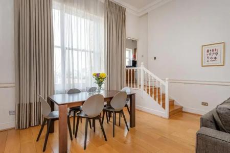 Queensgate Court - 247