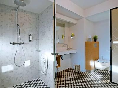 Mercure Nantes Centre Gare - 87