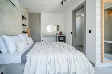 Derin Konak - Adults Only +12 - 136