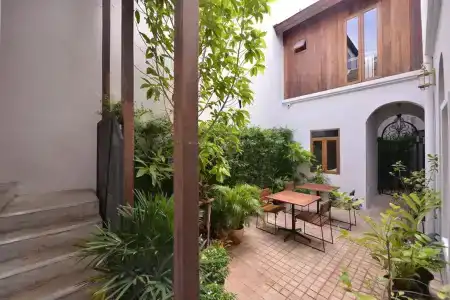 Neighbor Phuthon - 13