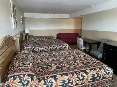 Sea Palace Inn - 73