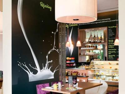 Novotel Suites Dubai Mall of the Emirates - 30