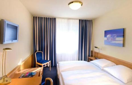 Tryp by Wyndham Luebeck Aquamarin - 20