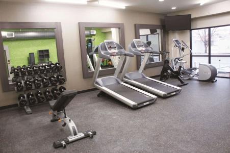 La Quinta by Wyndham Airport - 21