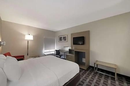 Quality Inn & Suites Dfw Airport South - 70