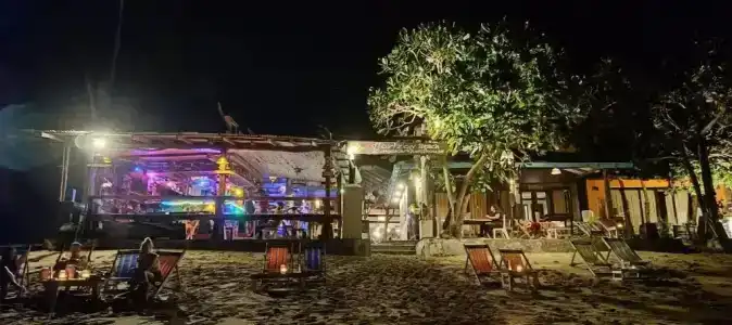 Horizon Bungalows Restaurant and Bar - 14