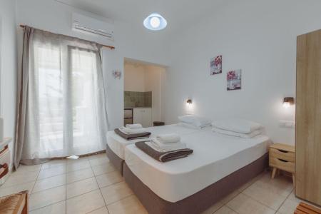 Pavlos Place - 121