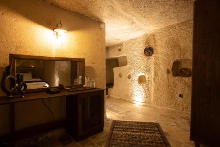 Medusa Cave - 22