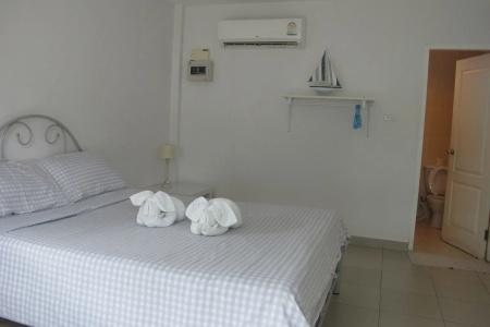 Charlie's Bungalows - 3
